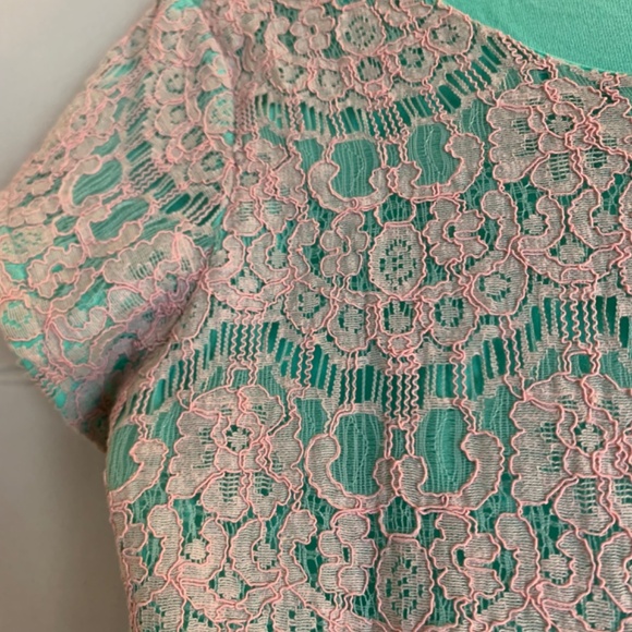 Y2K babydoll T-shirt with lace design in pink - Picture 5 of 10